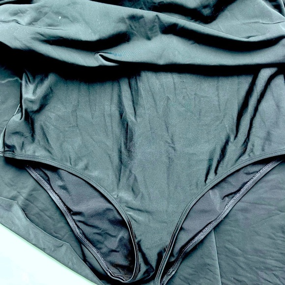 Torrid Asymmetrical Twist Front One-Piece Swim
Dress Black Plus Size 2X - Picture 11 of 16